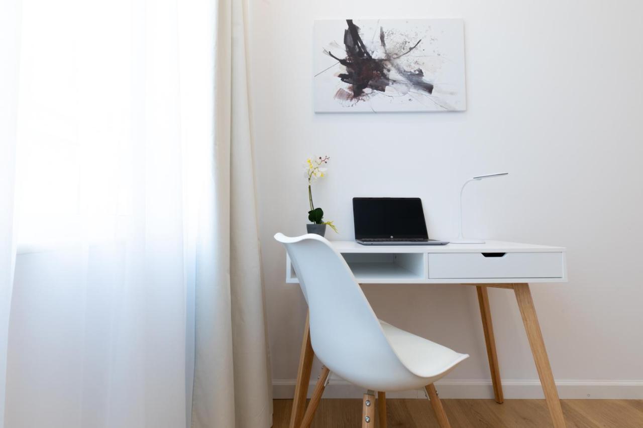 Minimal Apartment In Plaka 雅典 外观 照片